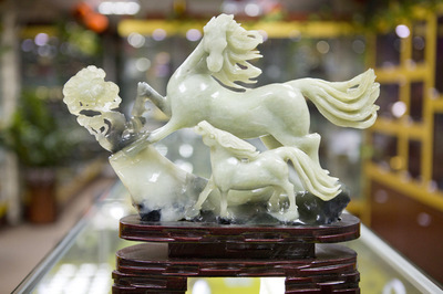 批发采购玉器工艺品-岫玉 马到成功(大)批发采购-玉器工艺品尽在阿里巴巴批发市.